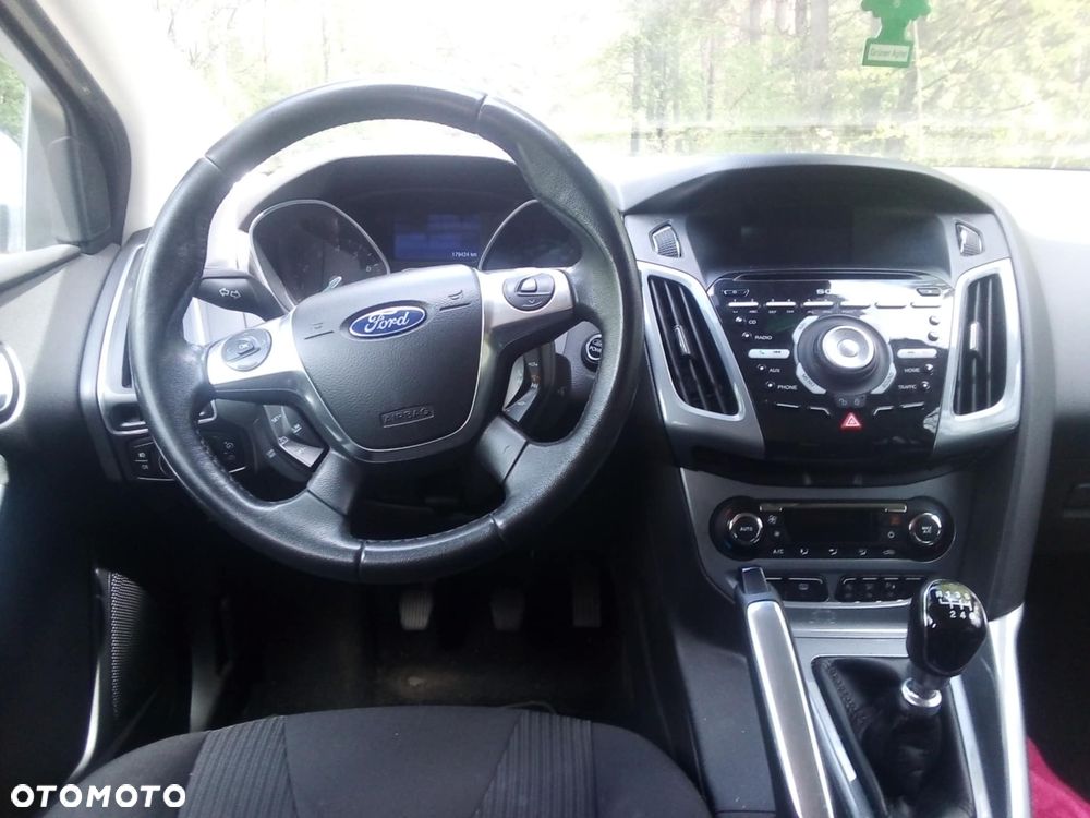 Ford Focus 1.6 EcoBoost Titanium - 15