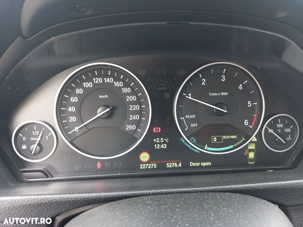 BMW Seria 3 320d xDrive DPF - 14