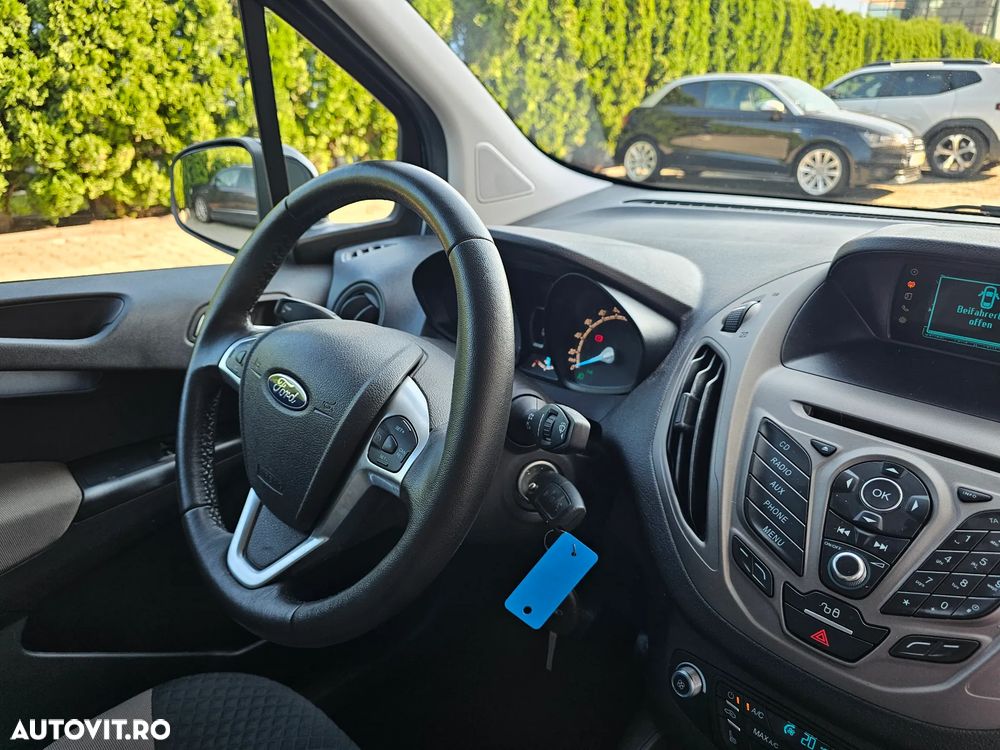 Ford Tourneo Courier 1.0 EcoBoost Titanium - 13