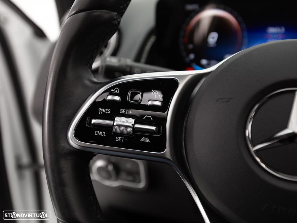 Mercedes-Benz EQB 300 4Matic - 21