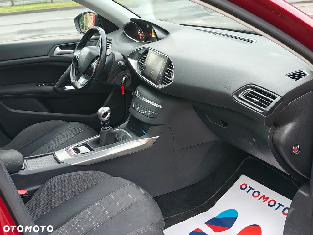 Peugeot 308 130 e-THP Stop & Start Allure - 21