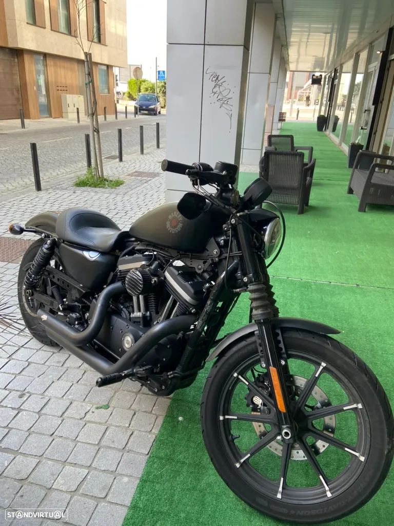 Harley-Davidson Sportster - 1
