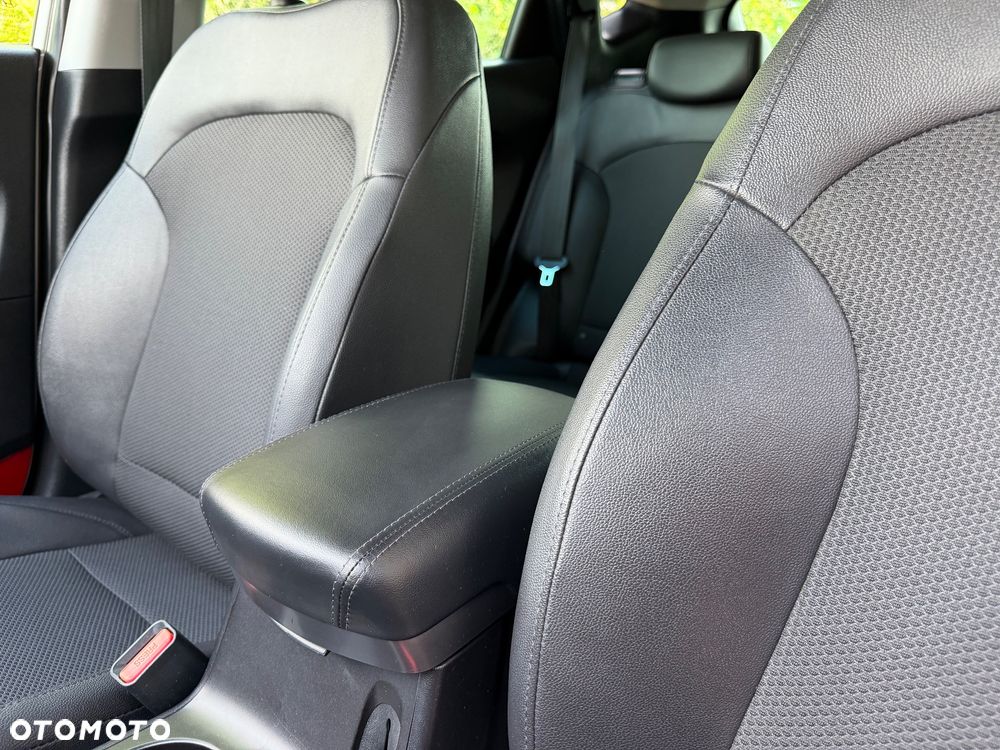 Hyundai ix35 1.6 2WD blue Comfort - 27