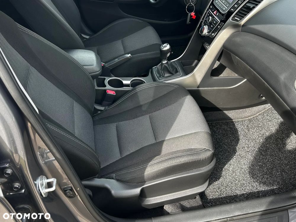 Hyundai i30 i30cw 1.4 Trend - 8
