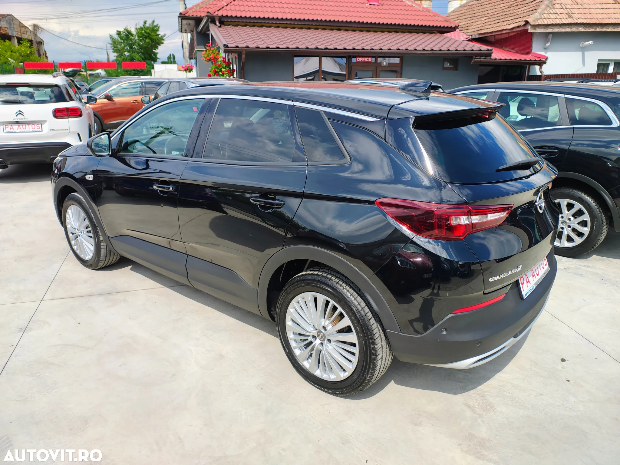 Opel Grandland X 1.2 Start/Stop Business Edition - 21