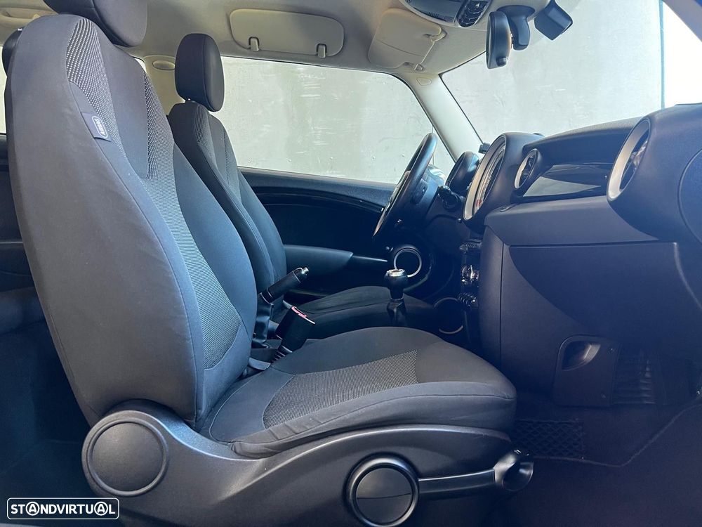 MINI Clubman Cooper SD - 11