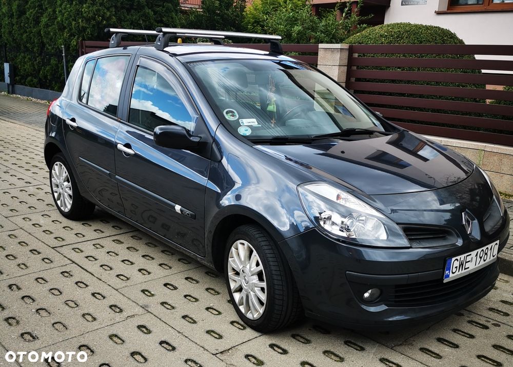 Renault Clio - 1