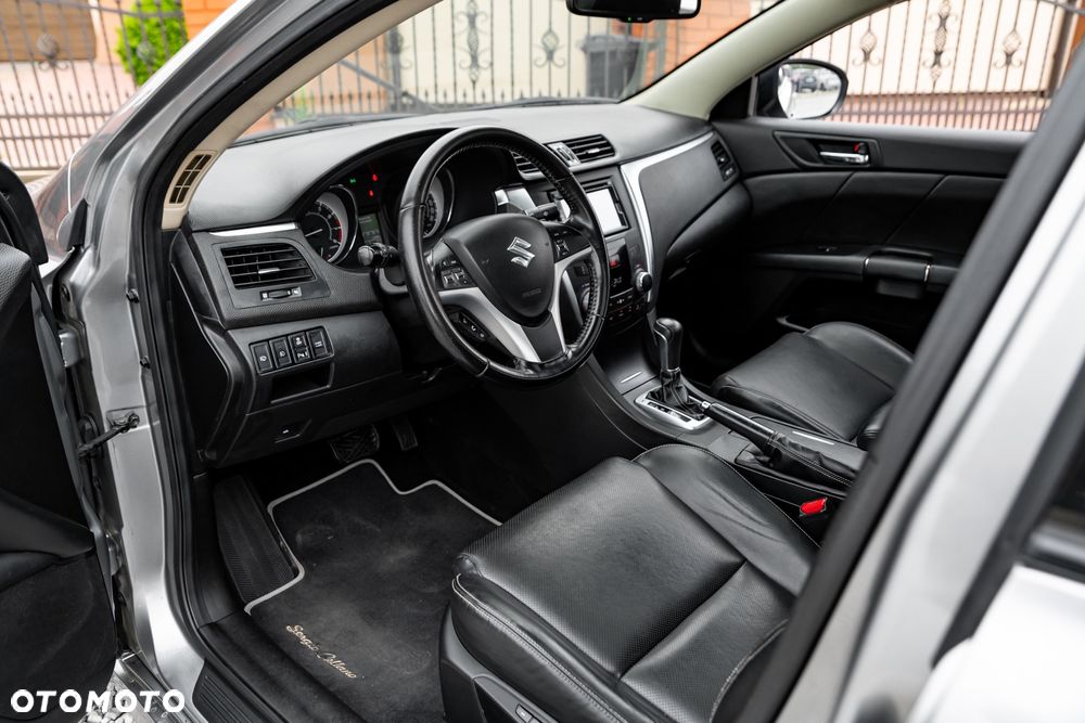 Suzuki Kizashi 2.4 4x4 CVT Sport - 19