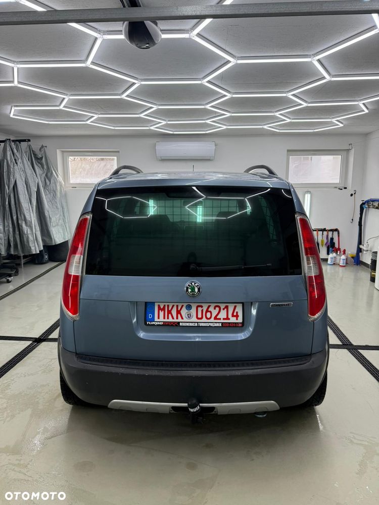 Skoda Roomster 1.4 16V Scout PLUS EDITION - 13