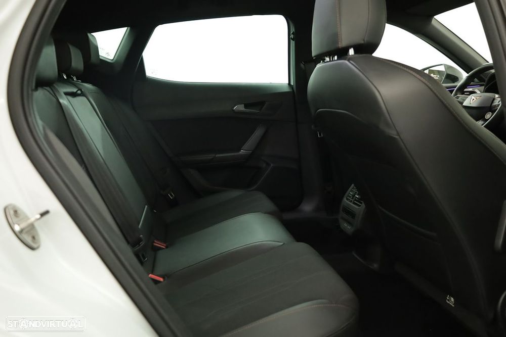 Cupra Formentor 1.5 e-Hybrid DSG - 22