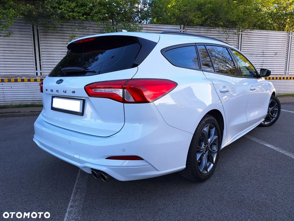 Ford Focus 1.5 EcoBoost ST-Line - 13