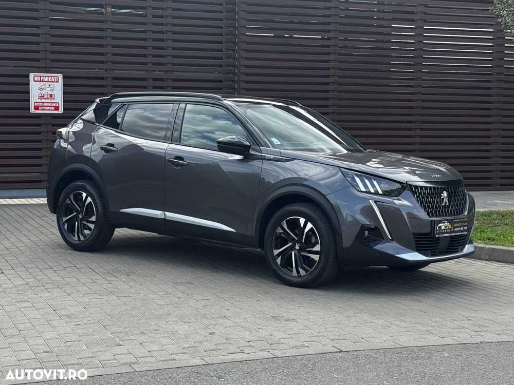 Peugeot 2008 PureTech 130 EAT8 GT - 10