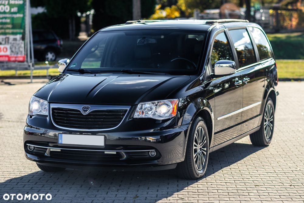 Lancia Voyager