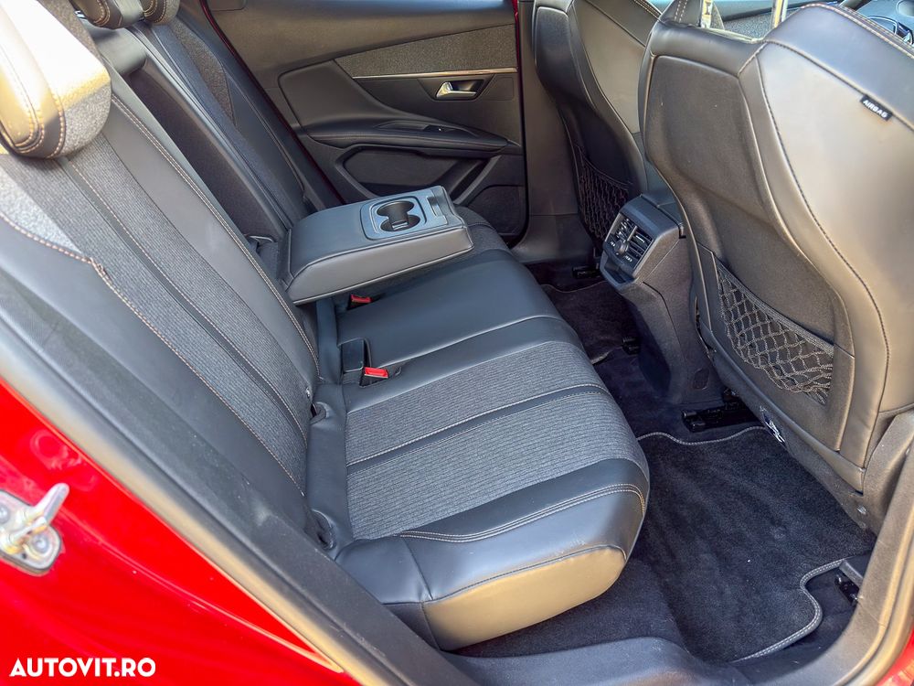 Peugeot 3008 1.2 PureTech Turbo S&S GT-Line - 5