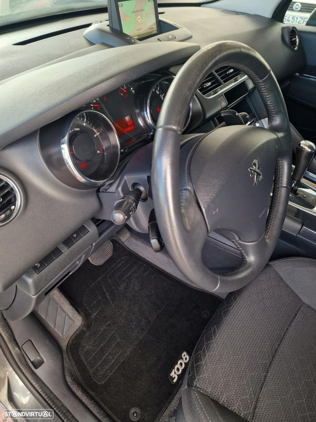 Peugeot 3008 1.6 e-HDi SE Style 2-Tronic - 11