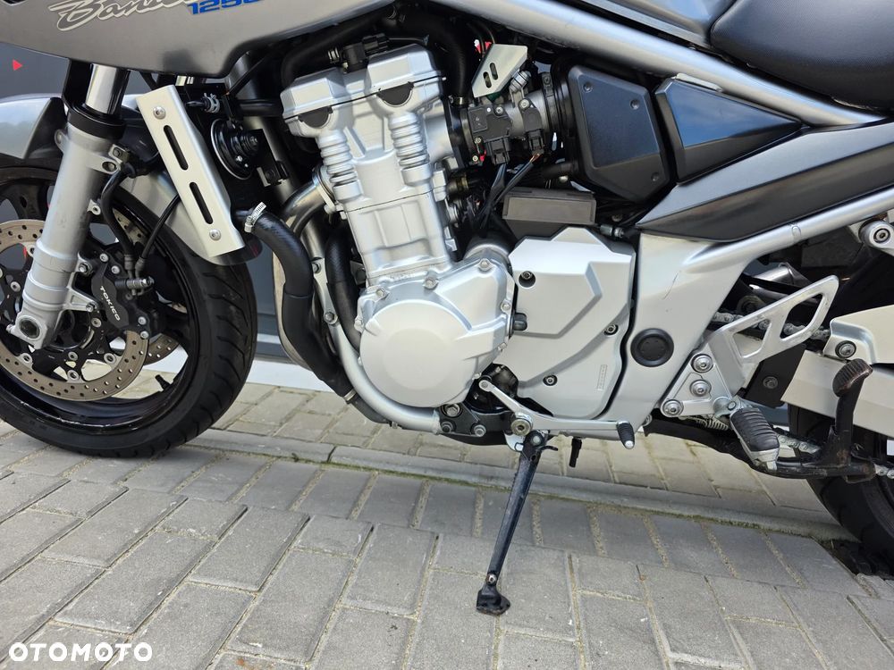 Suzuki Bandit - 11