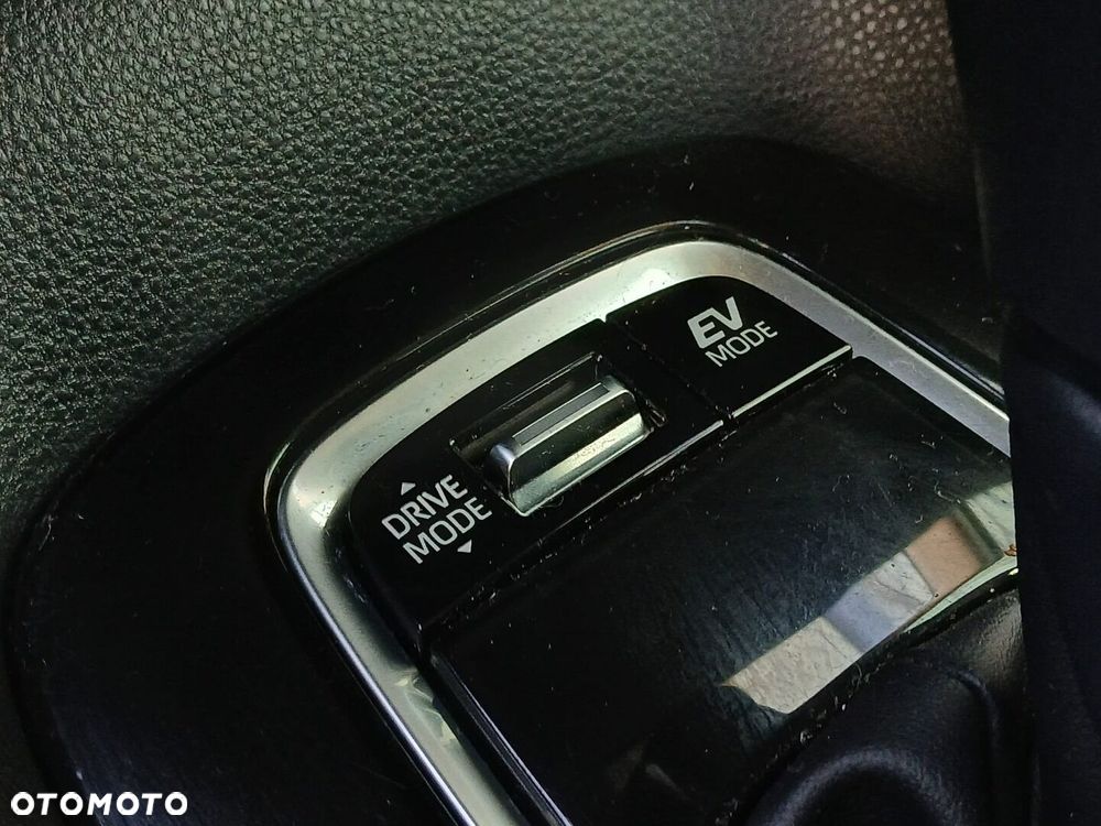 Toyota Corolla 1.8 Hybrid Style - 23
