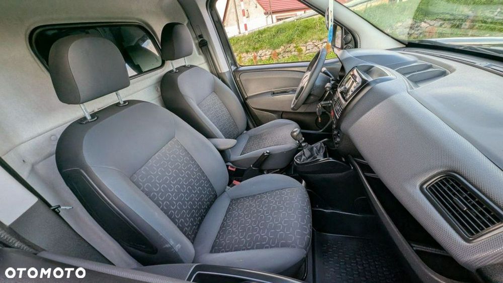 Fiat Doblo - 16