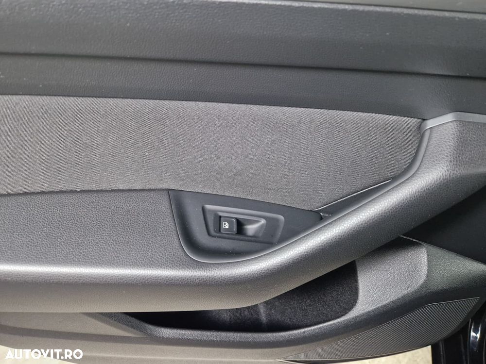 Volkswagen Passat 2.0 TDI DSG Trendline - 22