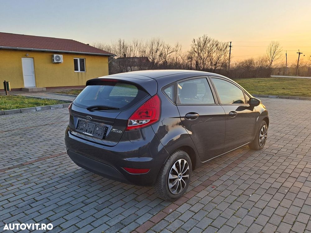 Ford Fiesta - 6
