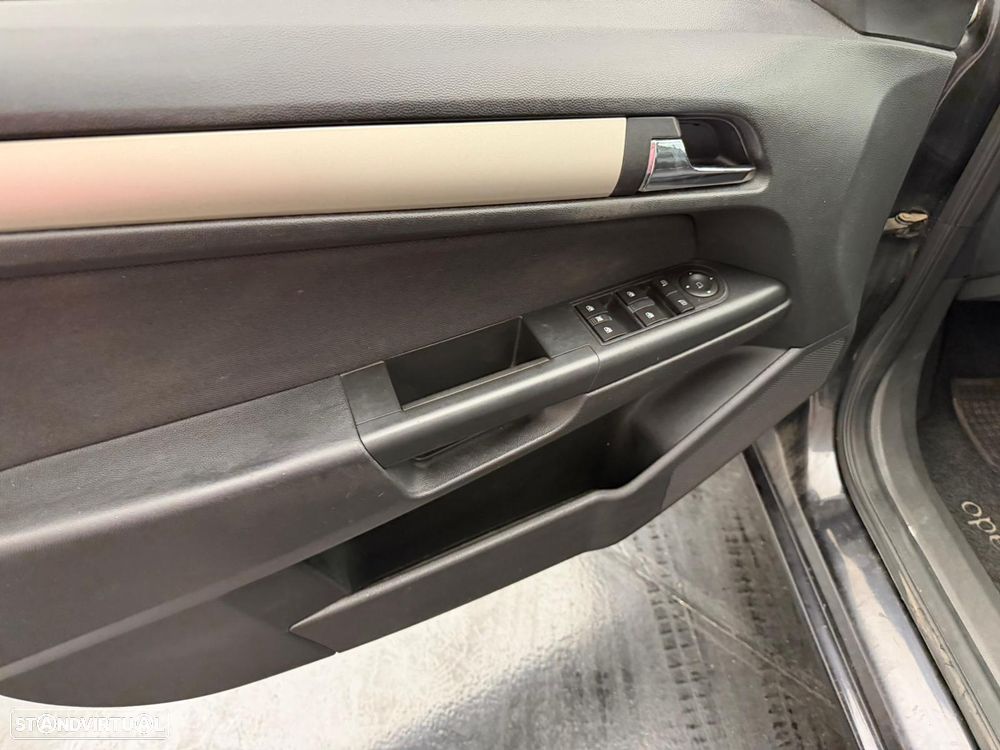 Opel Astra 1.3 CDTI - 10