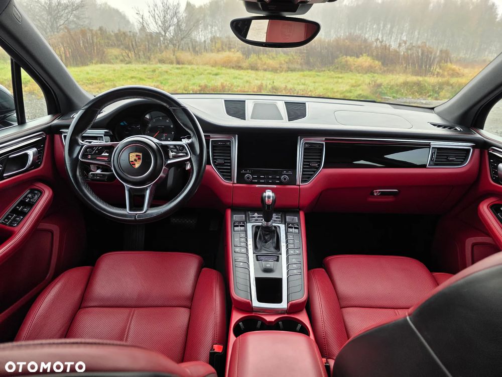 Porsche Macan - 14