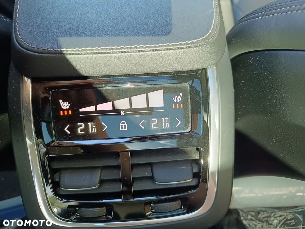 Volvo V90 D5 AWD Momentum Pro - 13