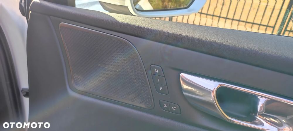 Volvo V60 Cross Country - 21