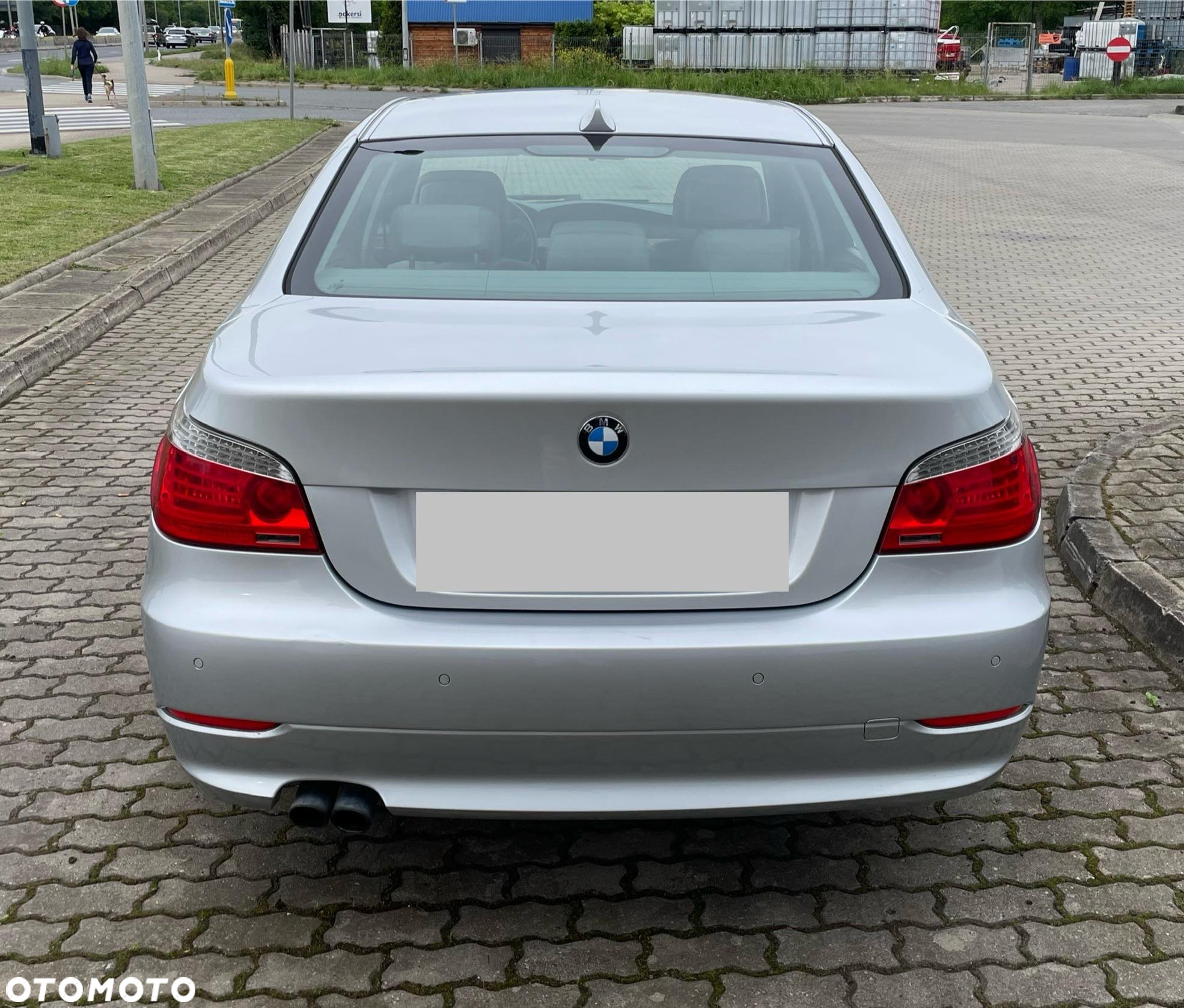 BMW Seria 5 525i - 2