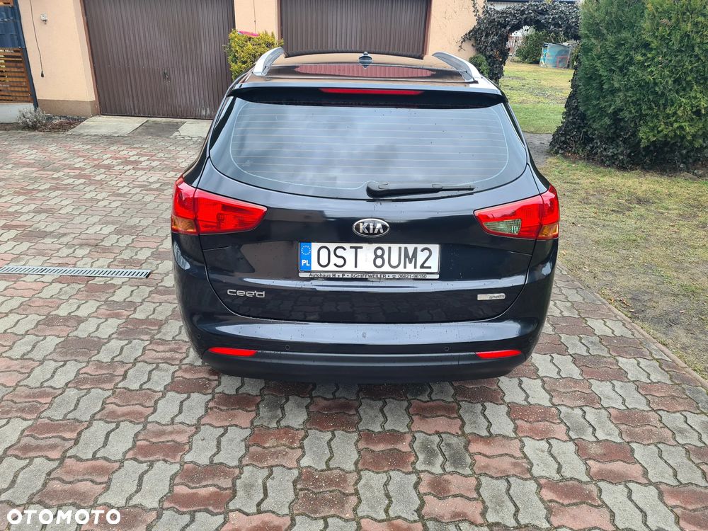 Kia Ceed 1.6 CRDi 136 ISG Edition 7 - 4
