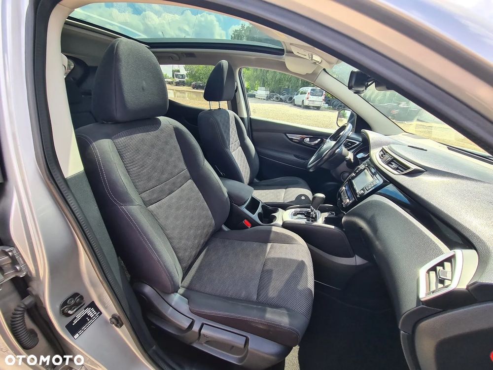 Nissan Qashqai 1.2 DIG-T Xtronic N-Connecta - 33