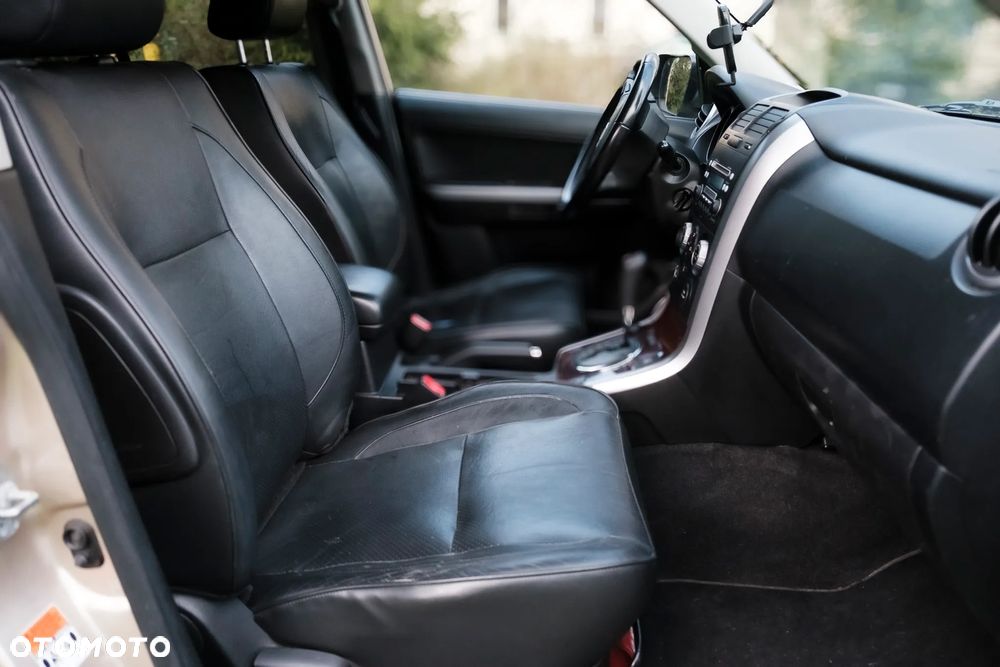 Suzuki Grand Vitara 2.0 De Luxe - 10