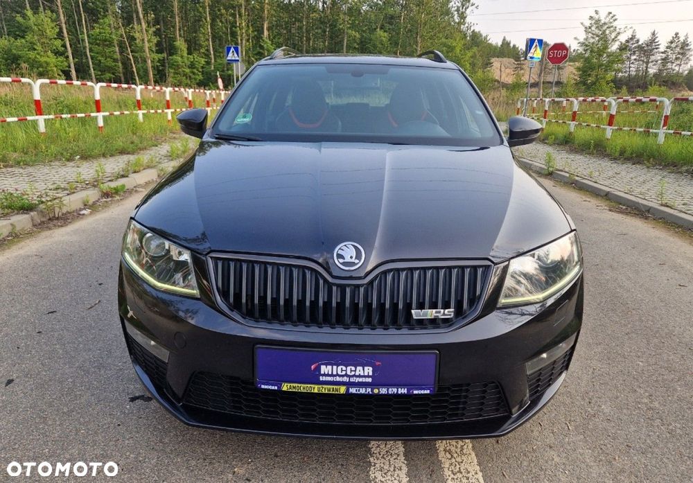 Skoda Octavia Combi 2.0 TDI (Green tec) RS - 13
