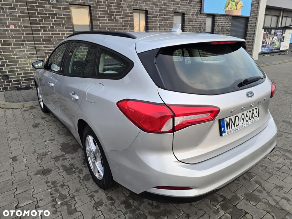 Ford Focus SW 1.5 TDCi Titanium - 15