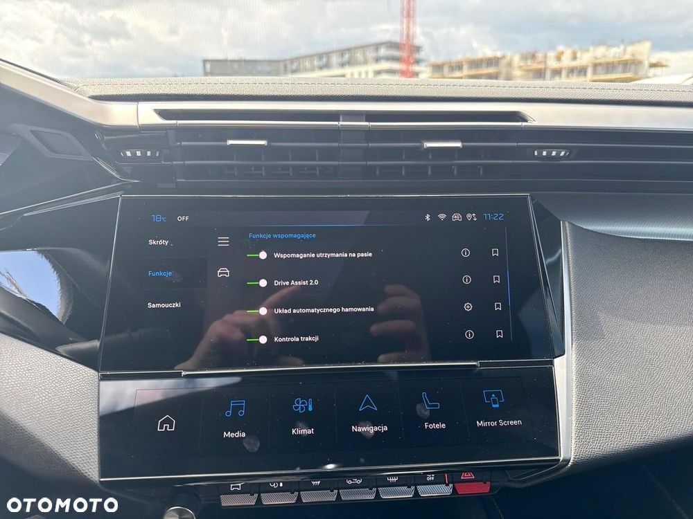 Peugeot 408 1.6 Plug-In Hybrid 225 GT EAT8 - 24