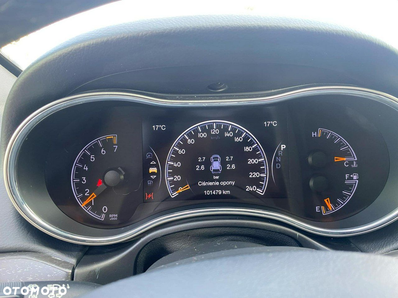 Jeep Grand Cherokee - 27