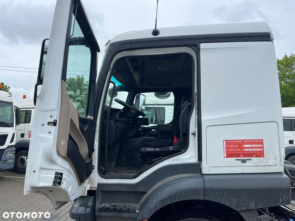 Mercedes-Benz Actros MP4 - 3