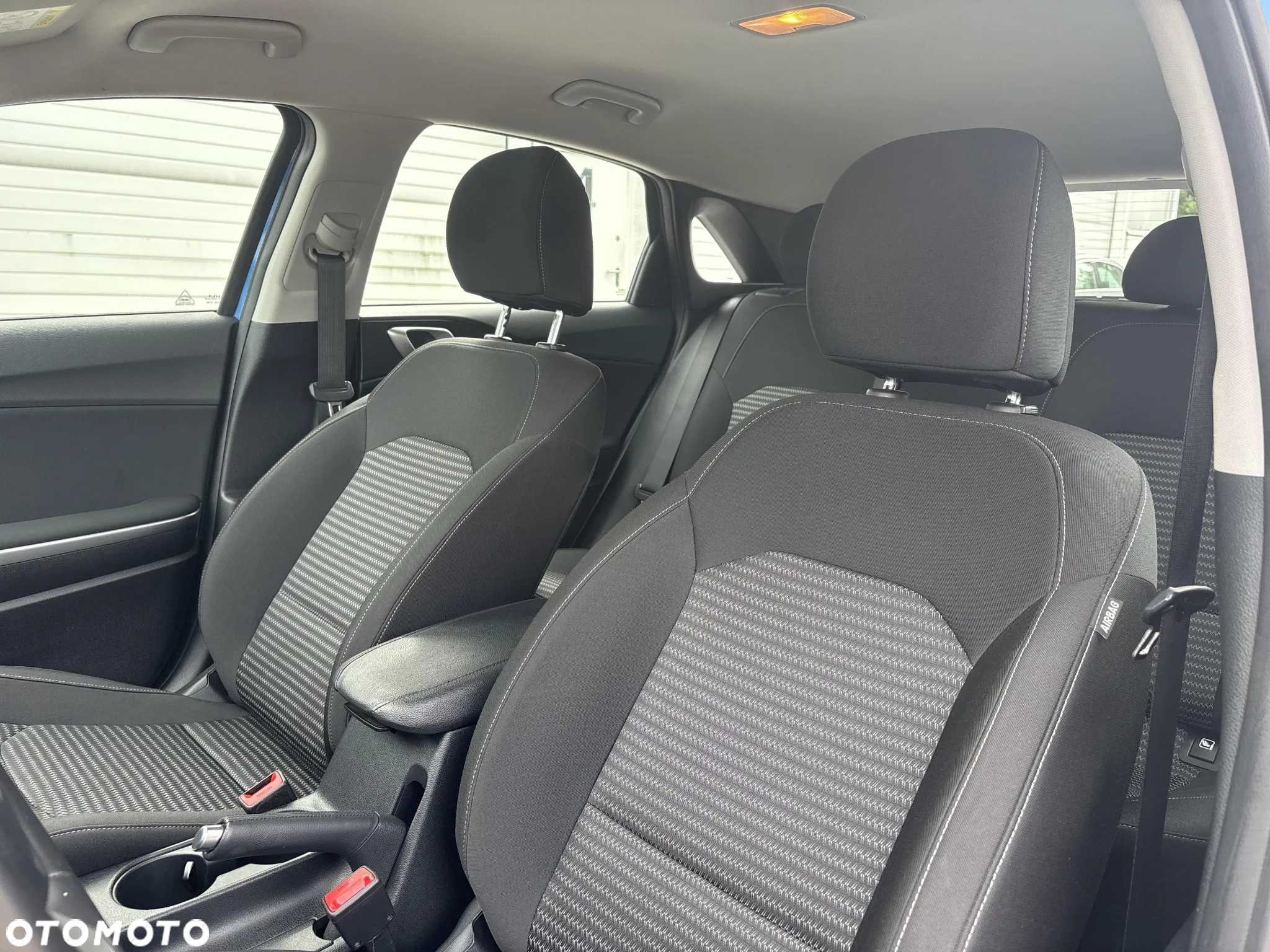 Kia Ceed 1.5 T-GDI M - 11