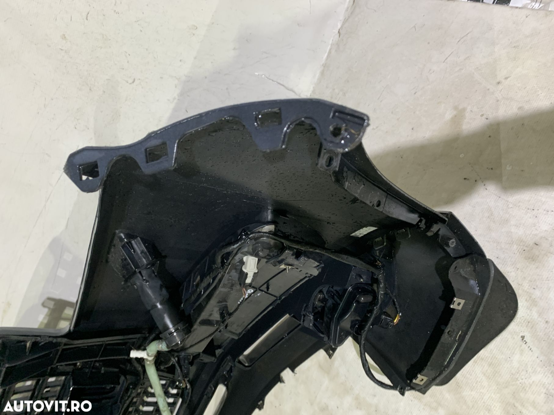 Bara fata Audi Q7, 2006, 2007, 2008, 2009, 2010, cod origine OE 4L0807437, cu gauri pentru spalatori faruri. Bara este noua, spoilerul atins si grila radiator defecta. - 8