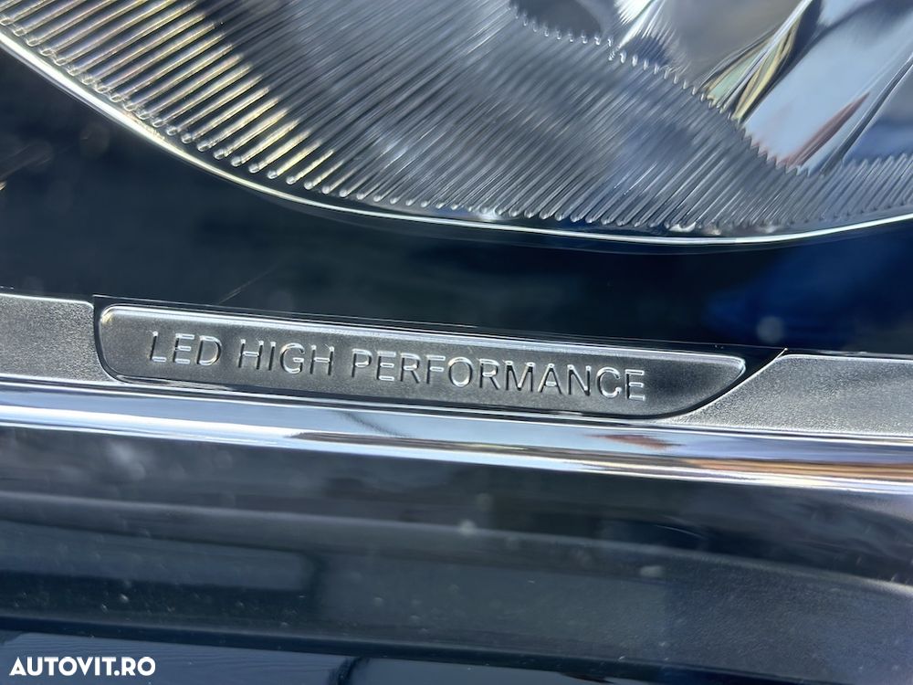 Mercedes-Benz GLA 250 4MATIC 8G-DCT AMG Line - 18