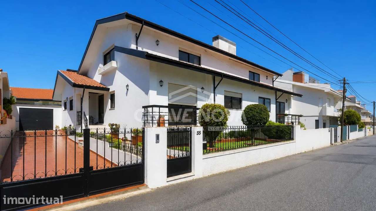 Moradia Geminada V3 c/ Garagem Box a 3000m das Praias (Aguda) - Grande imagem: 2/23