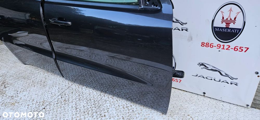 Dodge Durango III LIFT 2017- Kompletne drzwi przód prawy Drzwi przednie prawe  lub Drzwi tył prawy Drzwi tylne prawe Kolor PAU  Oryginalna warstwa lakieru - 6