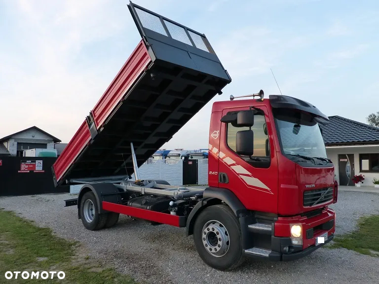 Volvo FL 240 WYWROTKA / NOWY KIPER / 3 STRONNY /  EURO 5 / DMC 18.000 KG / ŁADOWOŚĆ 10.500 KG / NA RESORACH / BLOKADA MOSTU / DŁ. 5.50 M / SUPER STAN / ZACZEP DO PRZYCZEPY - 10