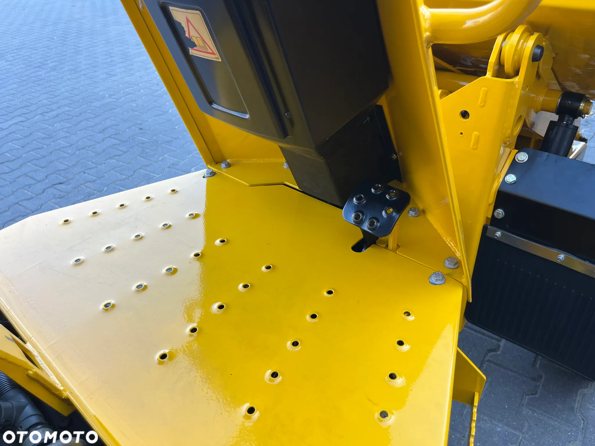 Thwaites MACH 201 - 30
