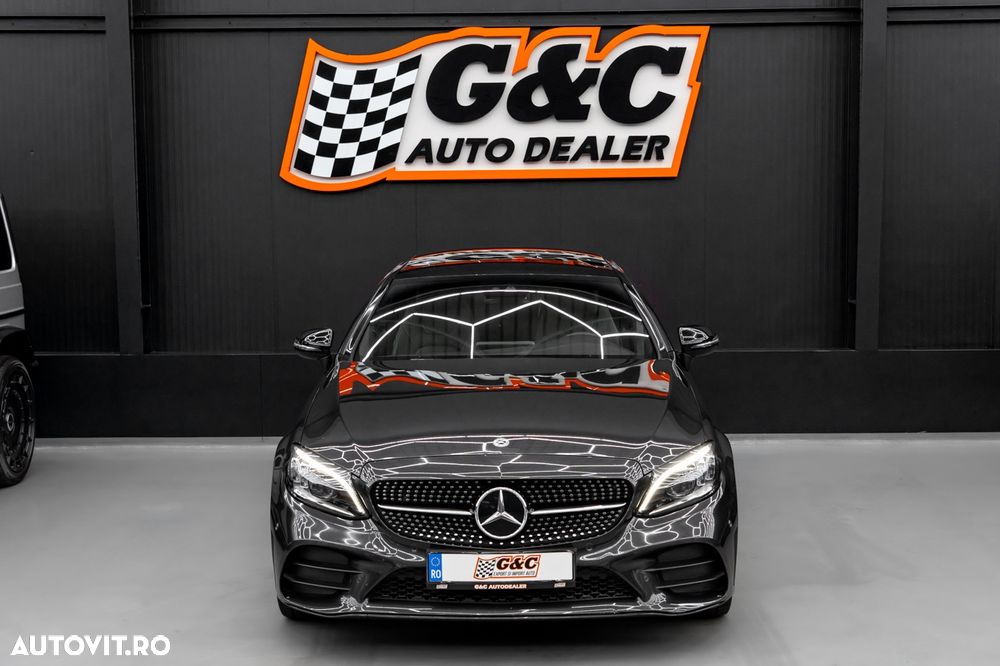 Mercedes-Benz C 300 4MATIC Aut. - 2