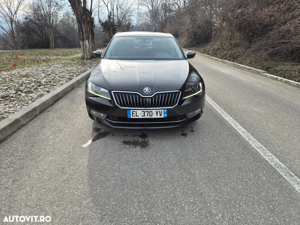 Skoda Superb 1.6 TDI DSG Style - 2