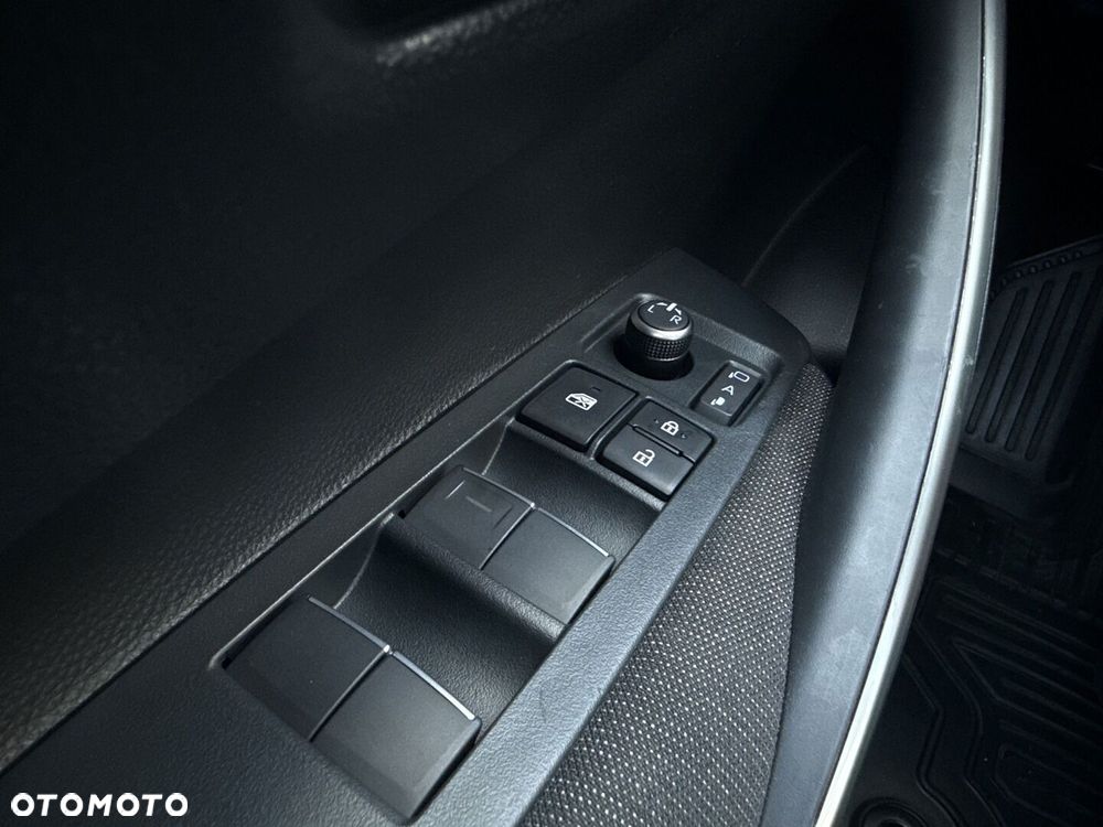 Toyota Corolla 1.8 Hybrid Comfort - 29