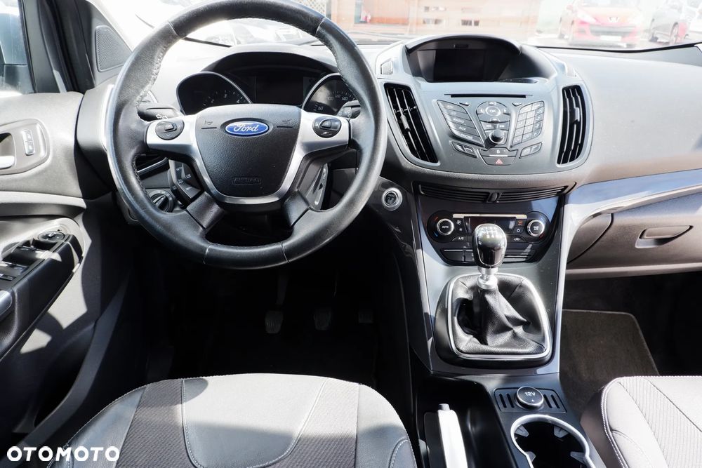 Ford Kuga 2.0 TDCi 4WD Titanium - 14