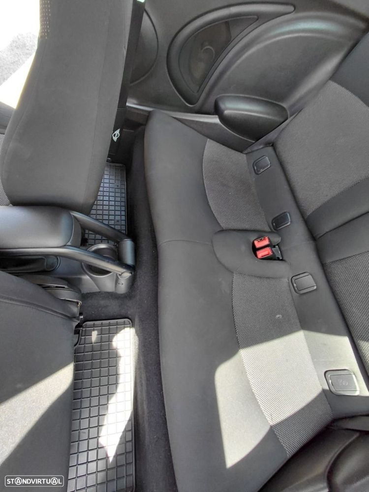 MINI 3 Portas Cooper D - 38