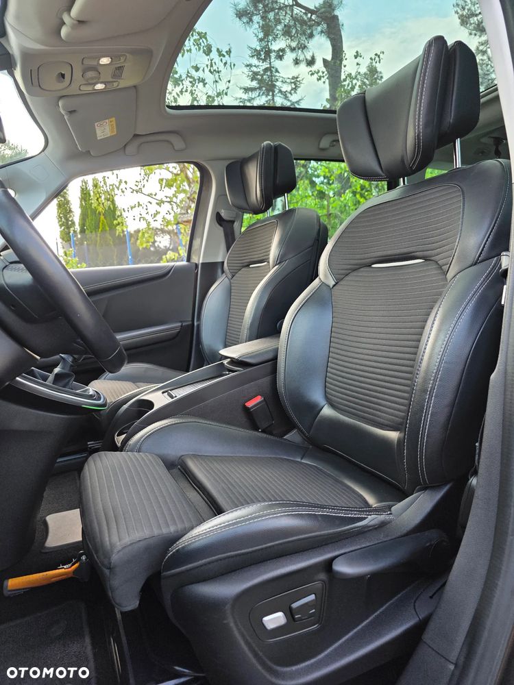 Renault Grand Scenic ENERGY TCe 130 BOSE EDITION - 20